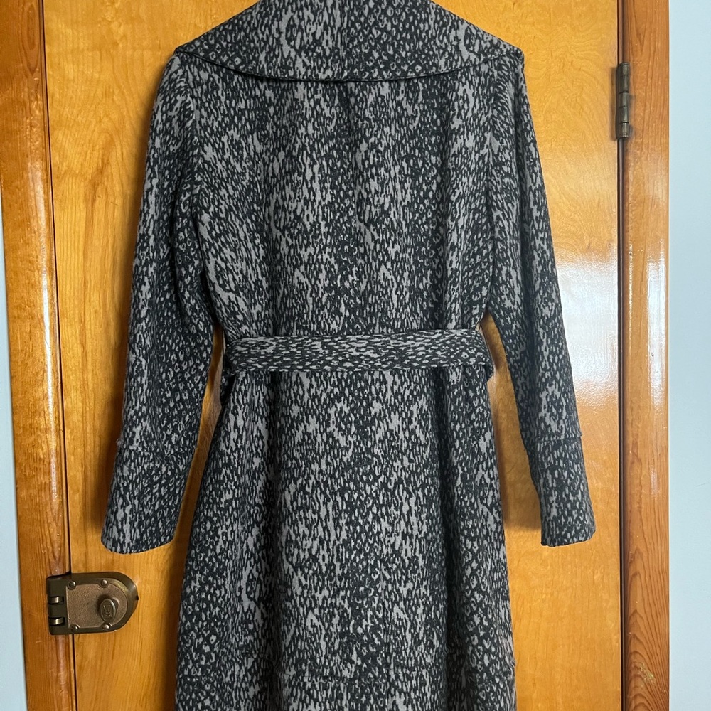 Elegant Gray Patterned Dress